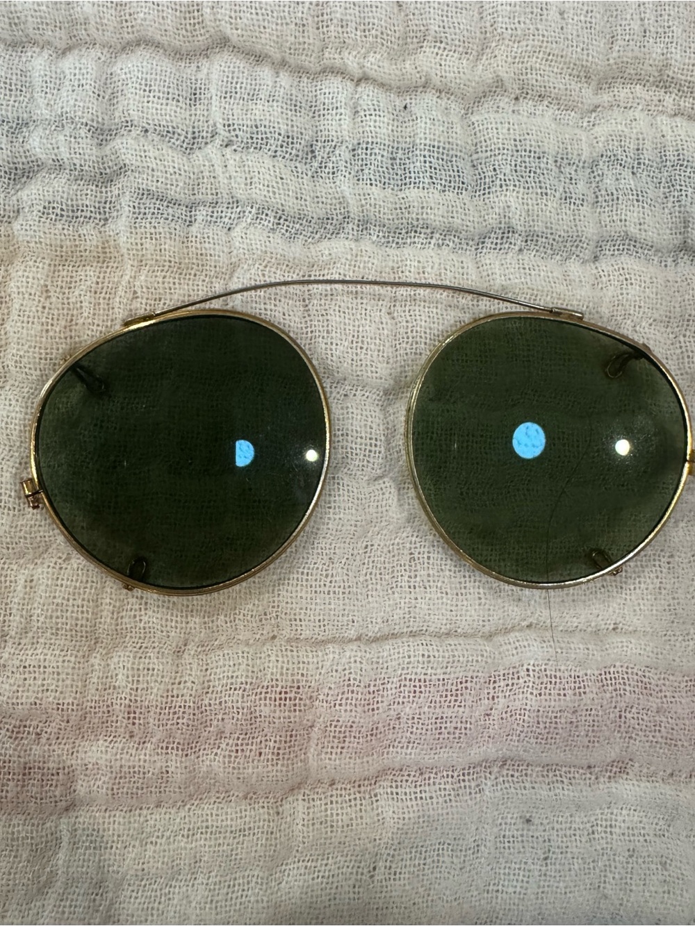 Vintage Gold Frame Round Snap-on Sunglasses with Green Lenses